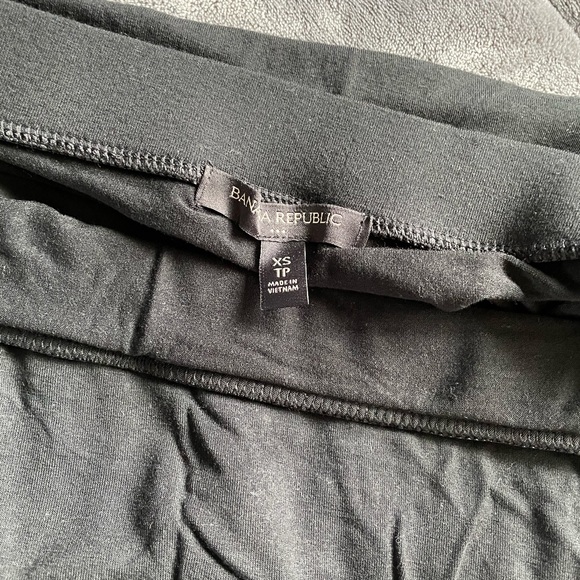 Banana Republic Maxi Skirt with Slit - Picture 3 of 3